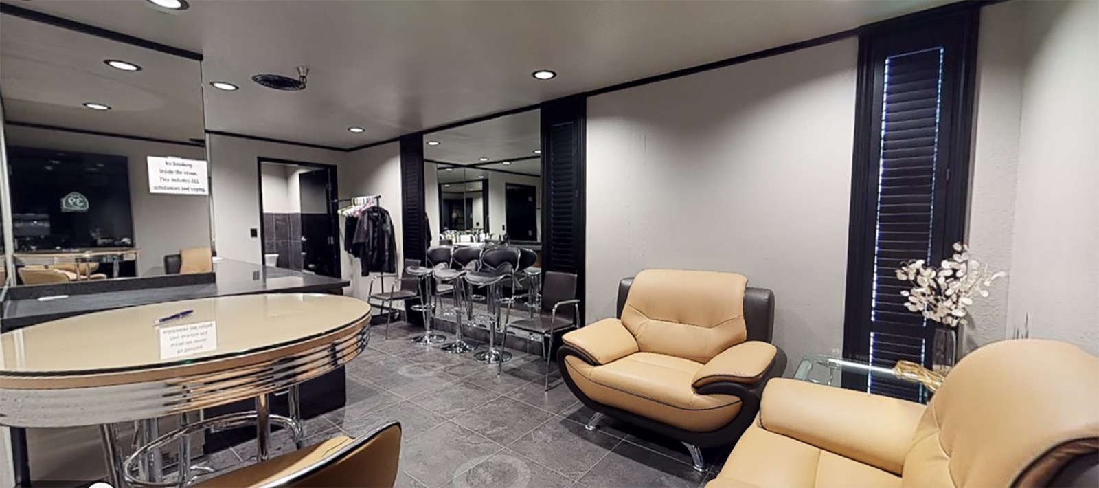 Bridal suite lounge with seating at Highway 39 Event Center